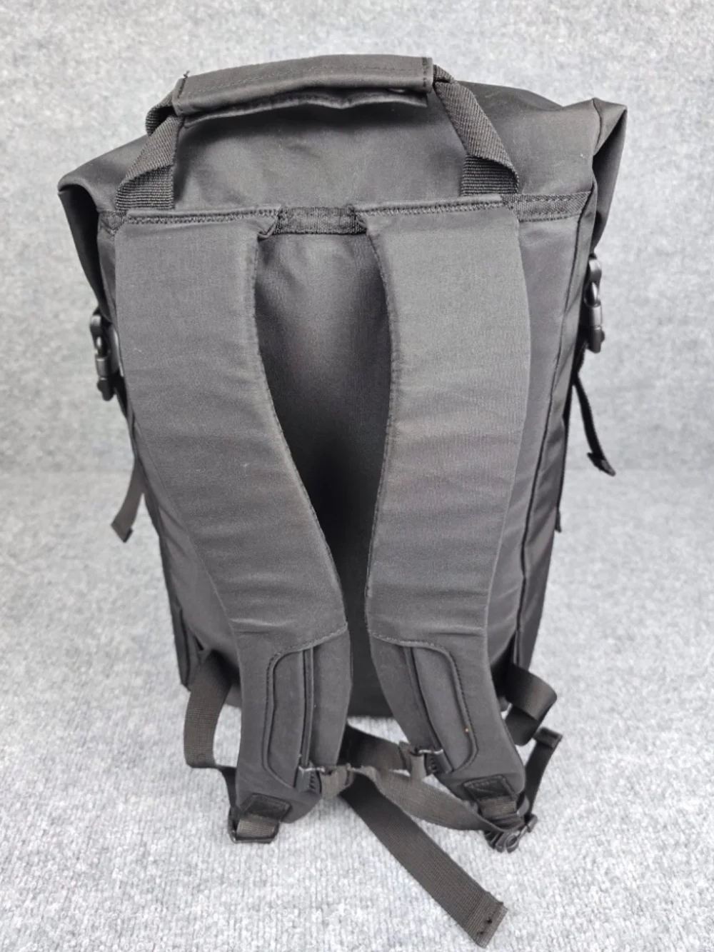Titleist Club Sport Player Roll Top Backpack Bag Oklahoma City Golf Country Club